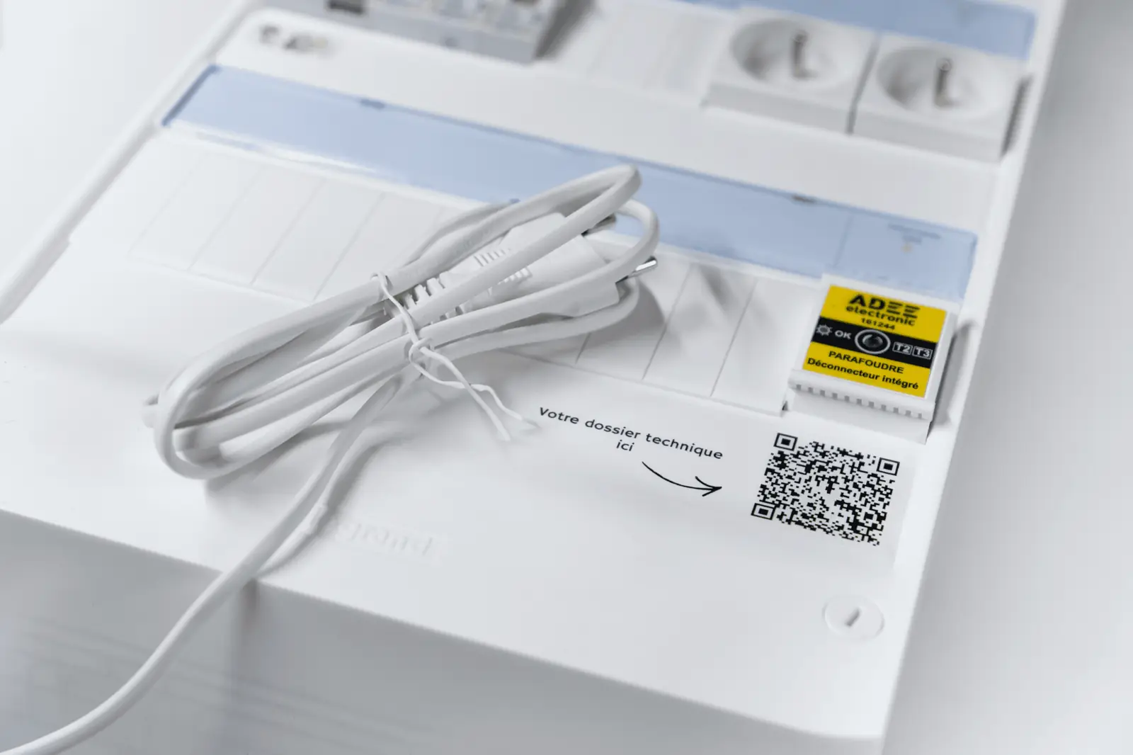 Poste utilisé pour le contrôle et les essais électriques avant expédition