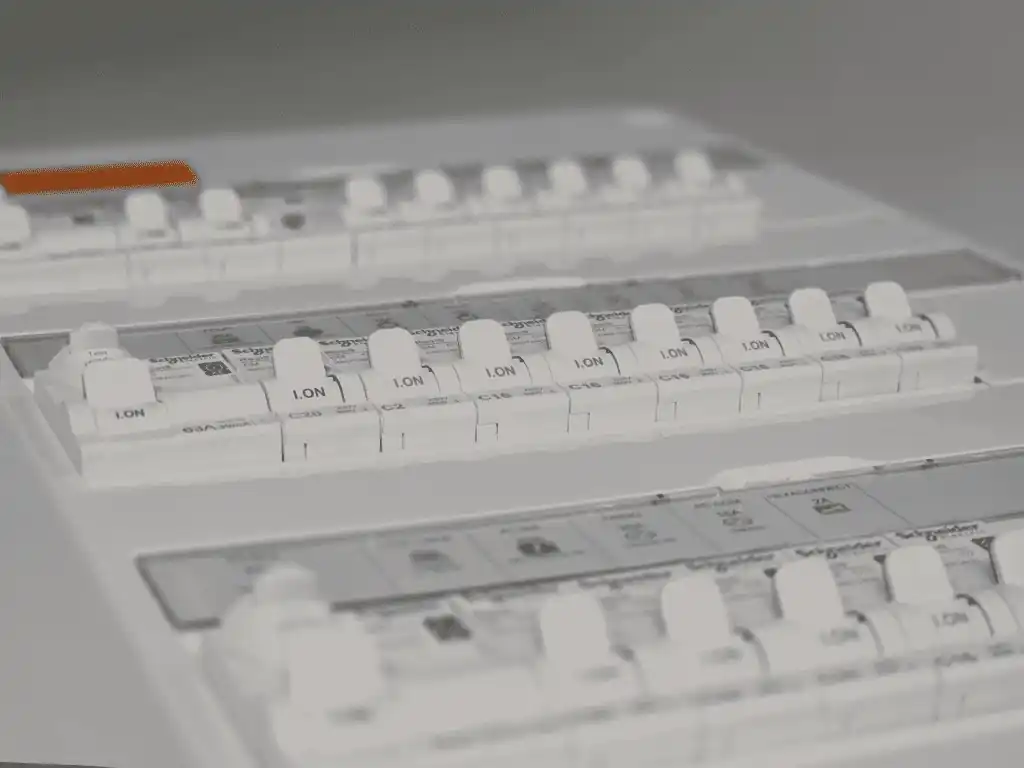 Tableau électrique et protections dédiées
